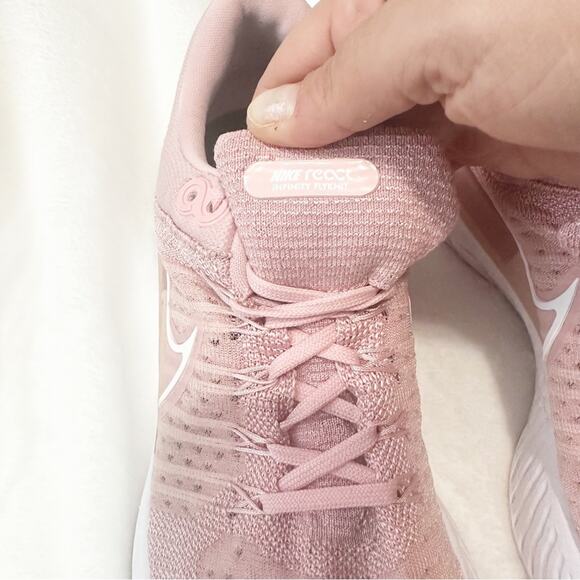 Nike react infinity fly knit pink running sneaker size 9.5 white foam - Picture 4 of 13